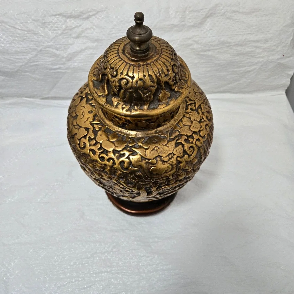 Vintage Chinese Gold Cinnabar Ginger Jar Urn Carved Relief Landscape 11.5in